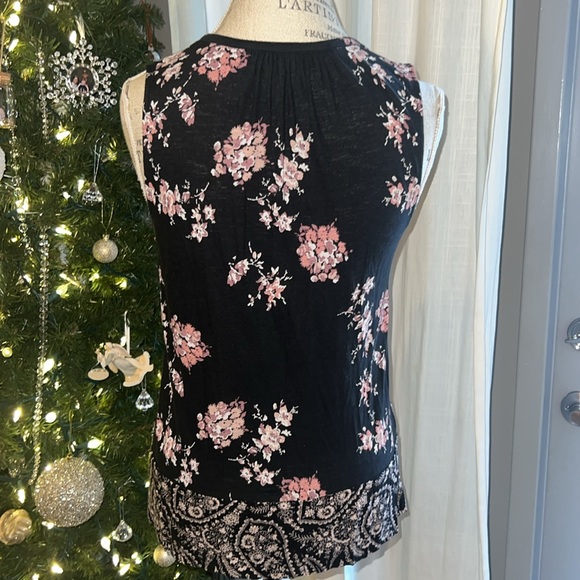 Lucky Brand sleeveless blouse navy blue pink white floral design women’s shirt S - Picture 4 of 8